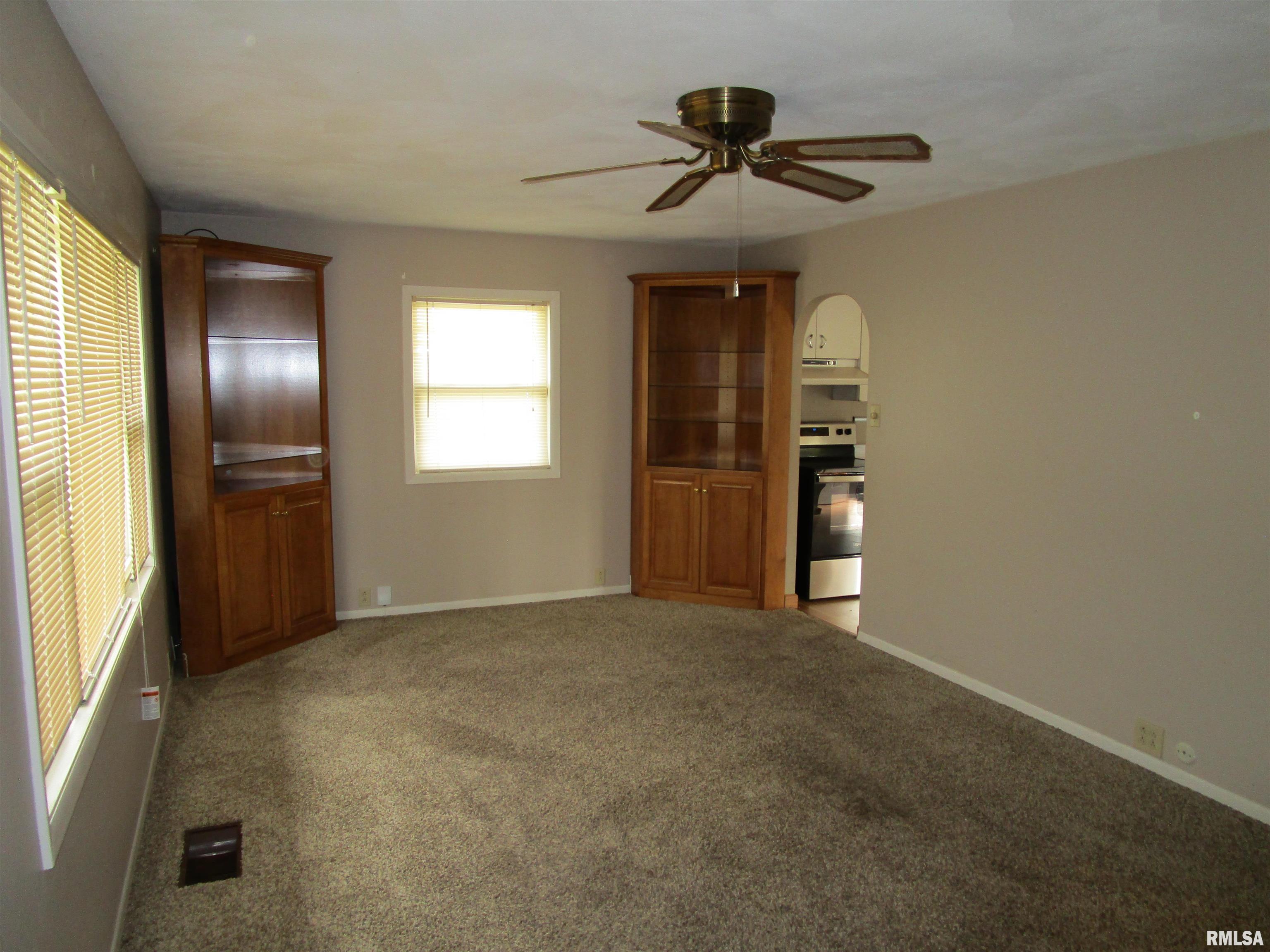 1244 Mossman Avenue Springfield, IL 62702 - Photo 33 of 81 Gallery Image 33