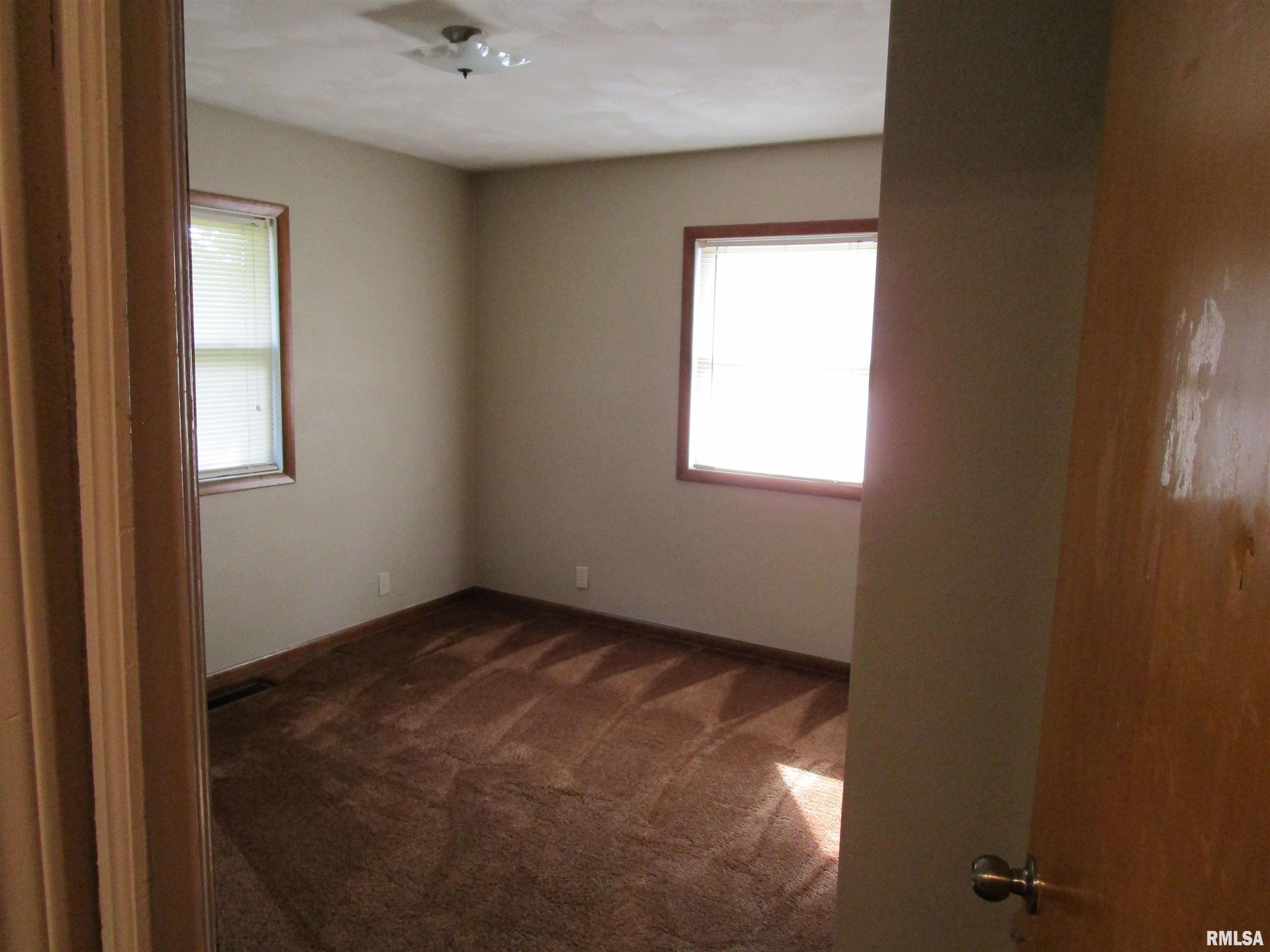 1244 Mossman Avenue Springfield, IL 62702 - Photo 40 of 81 Gallery Image 40