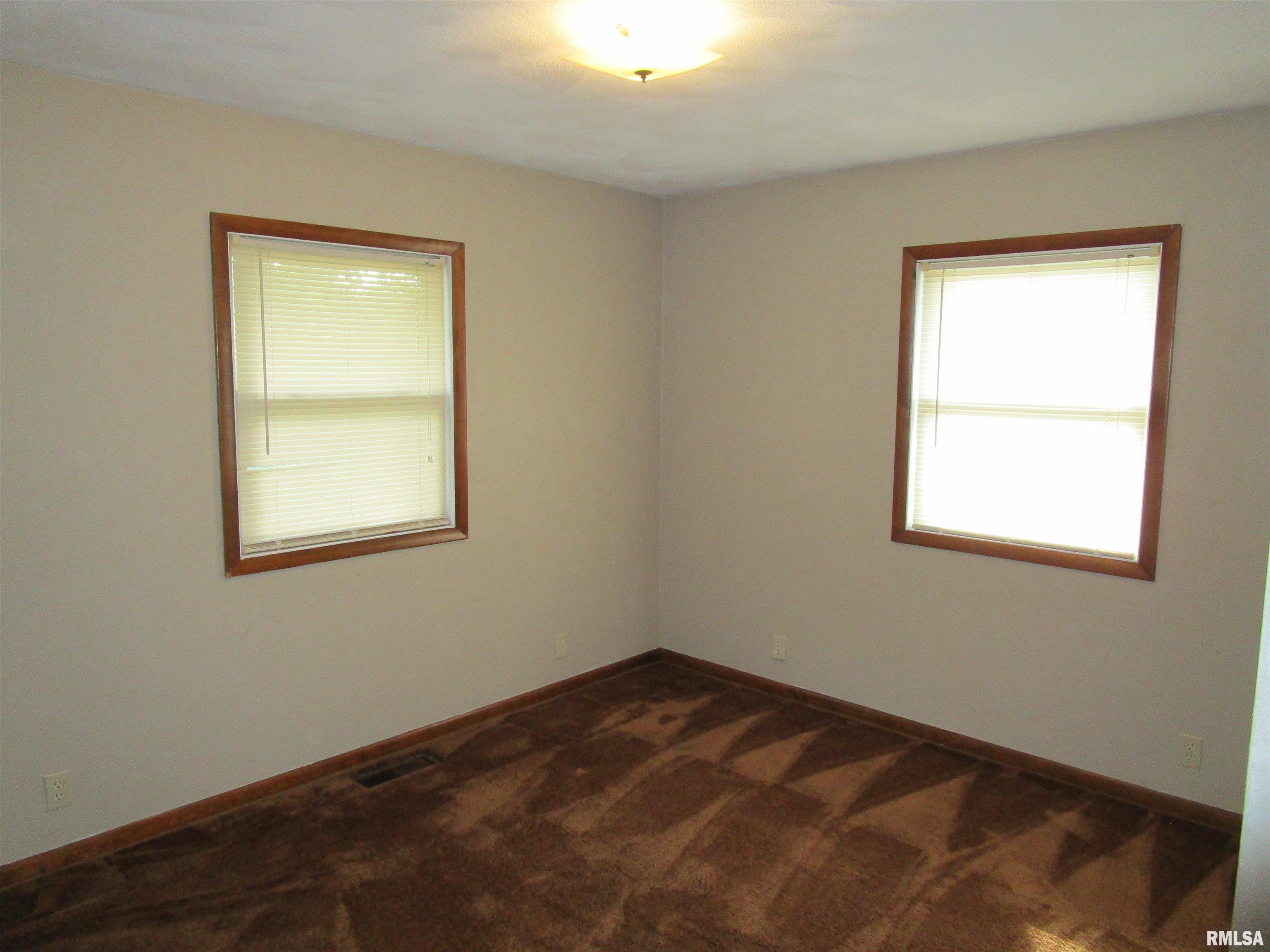 1244 Mossman Avenue Springfield, IL 62702 - Photo 44 of 81 Gallery Image 44
