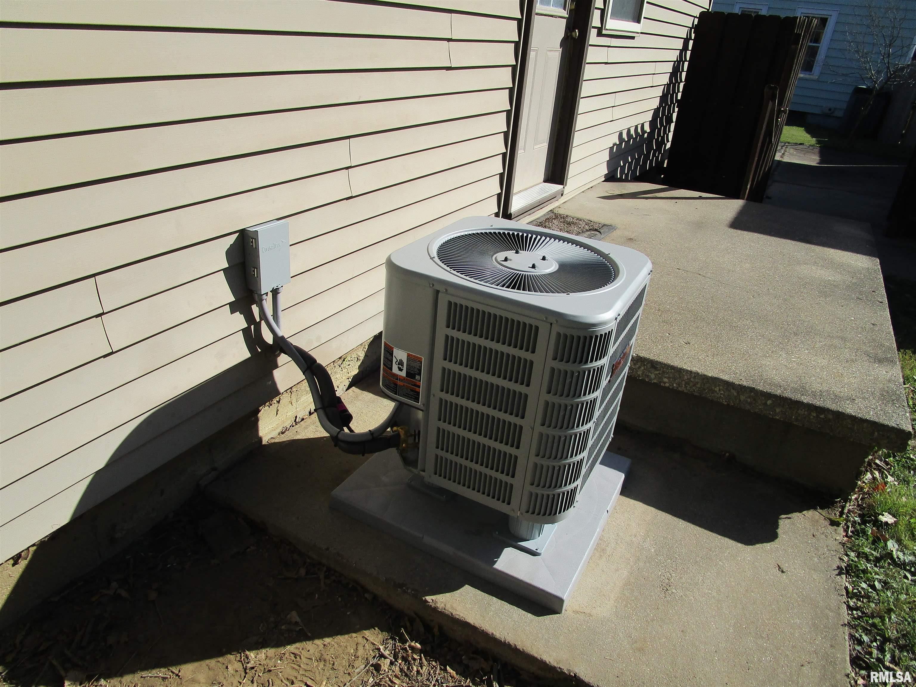 1244 Mossman Avenue Springfield, IL 62702 - Photo 81 of 81 Gallery Image 81