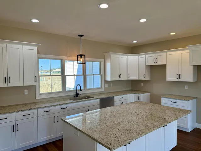 $524,000 | 109 Burr Oak Drive, Batesville, IN 47006