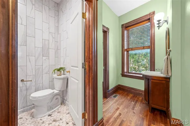 $319,900 | 2870 Texas Avenue, St. Louis, MO 63118