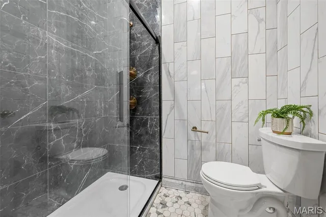 $319,900 | 2870 Texas Avenue, St. Louis, MO 63118