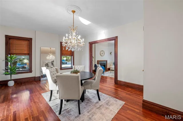 $319,900 | 2870 Texas Avenue, St. Louis, MO 63118