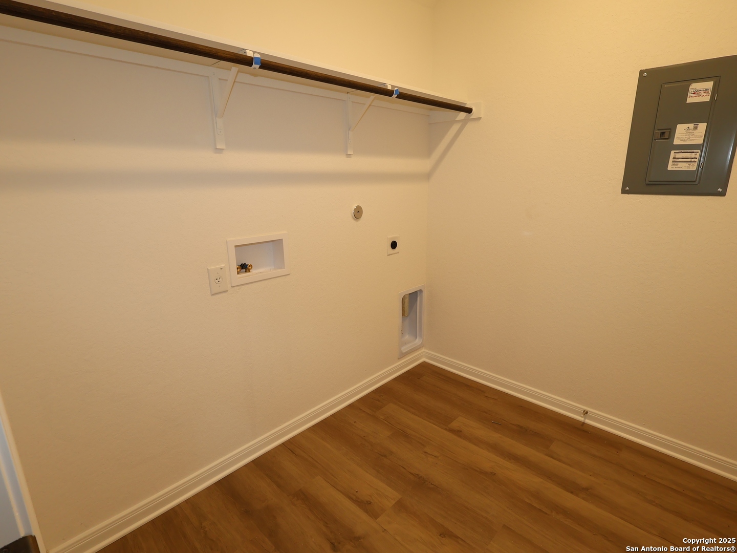 1164 Limestone Ridge Seguin, TX 78155 - Photo 17 of 45 a view of small space