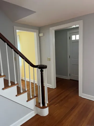 $3,100 | 383 Wells Road, Wethersfield, CT 06109