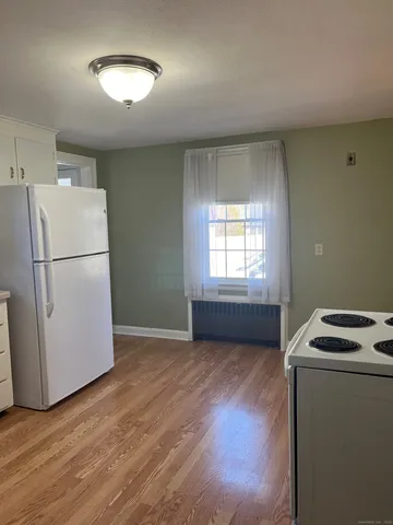 $3,100 | 383 Wells Road, Wethersfield, CT 06109