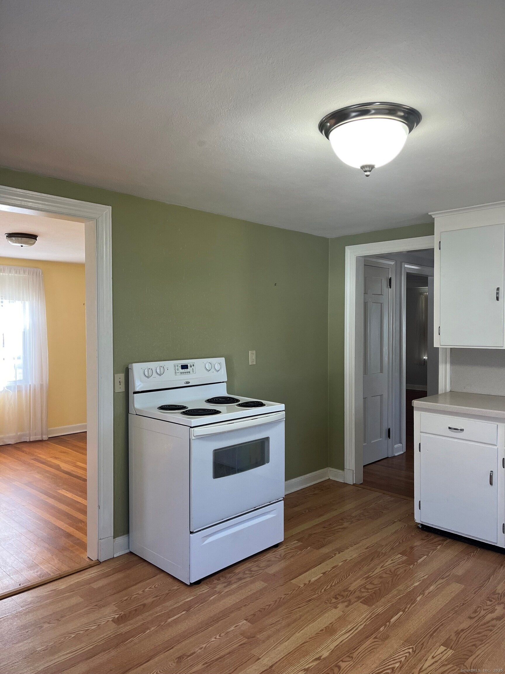 383 Wells Road Wethersfield, CT 06109 - Photo 5 of 20