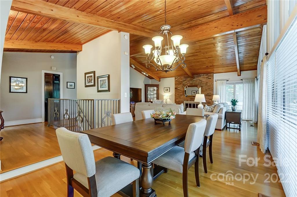 7127 Hopeton Road Charlotte, NC 28210 - Photo 11 of 48 Gallery Image 11