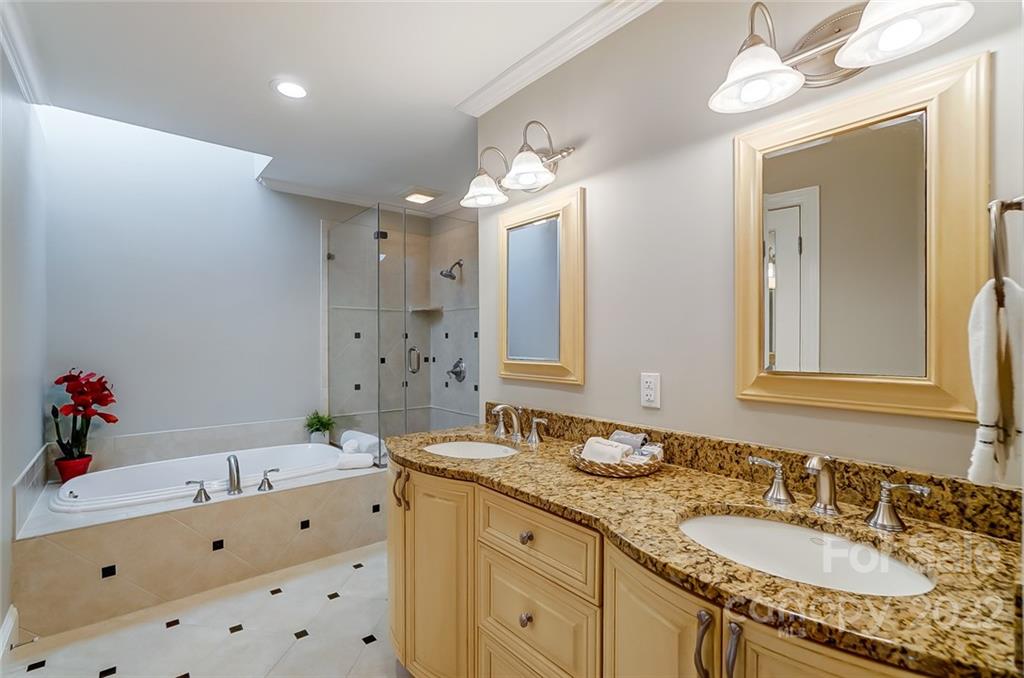 7127 Hopeton Road Charlotte, NC 28210 - Photo 24 of 48 Gallery Image 24