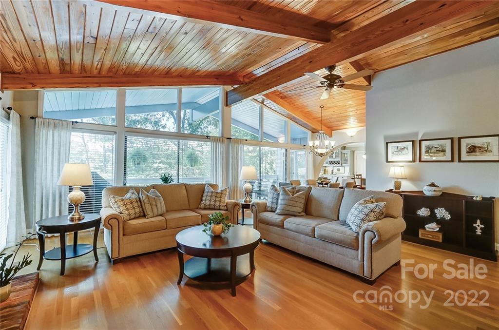 7127 Hopeton Road Charlotte, NC 28210 - Photo 9 of 48 Gallery Image 9