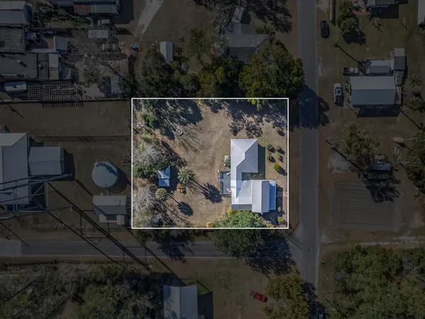 $335,000 | 67 Yellow Jacket Avenue, Sopchoppy, FL 32358