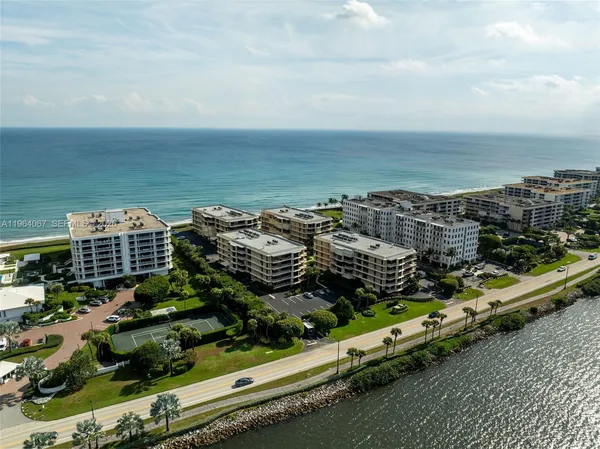 $5,900 | South Palm Beach - Palm Beach, Palm Beach, FL 33480