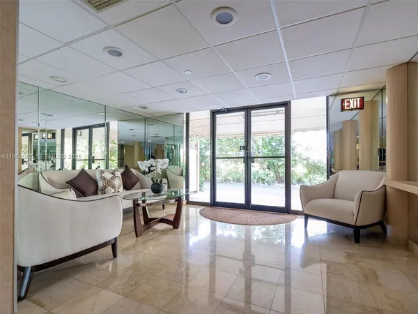 $5,900 | South Palm Beach - Palm Beach, Palm Beach, FL 33480