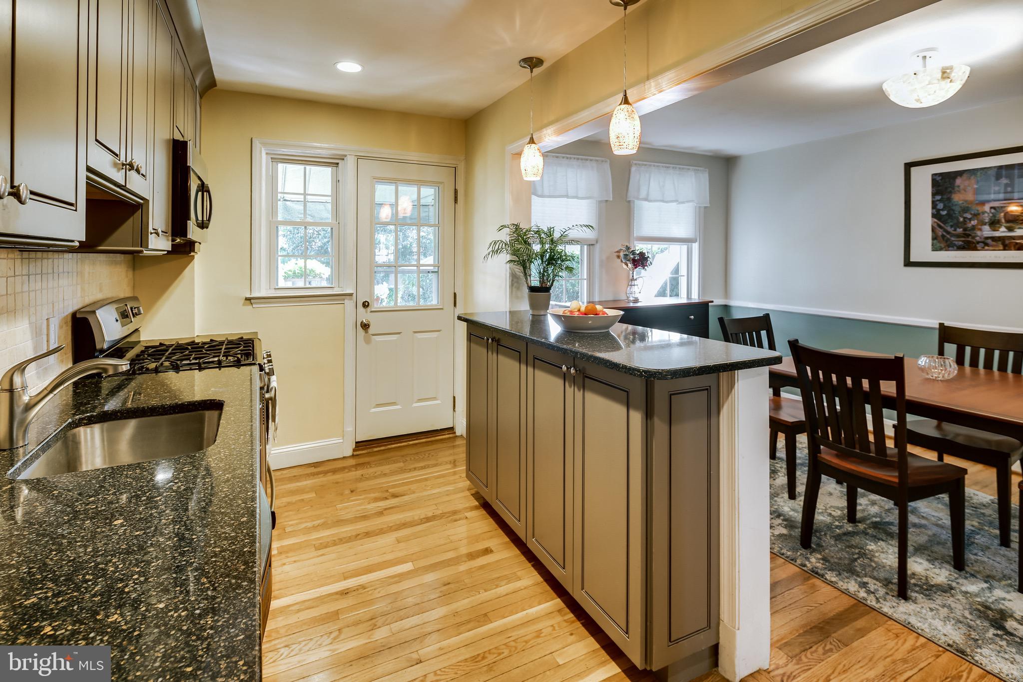 8303 Pleasant Plains Road Baltimore, MD 21286 - Photo 9 of 39 Gallery Image 9