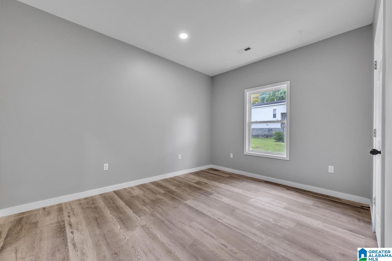 205 Canal Street Oneonta, AL 35121 - Photo 12 of 18