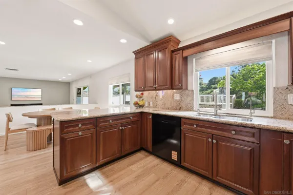 $1,695,000 | 13235 Bavarian Drive, San Diego, CA 92129