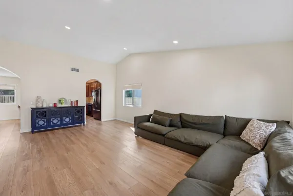 $1,695,000 | 13235 Bavarian Drive, San Diego, CA 92129