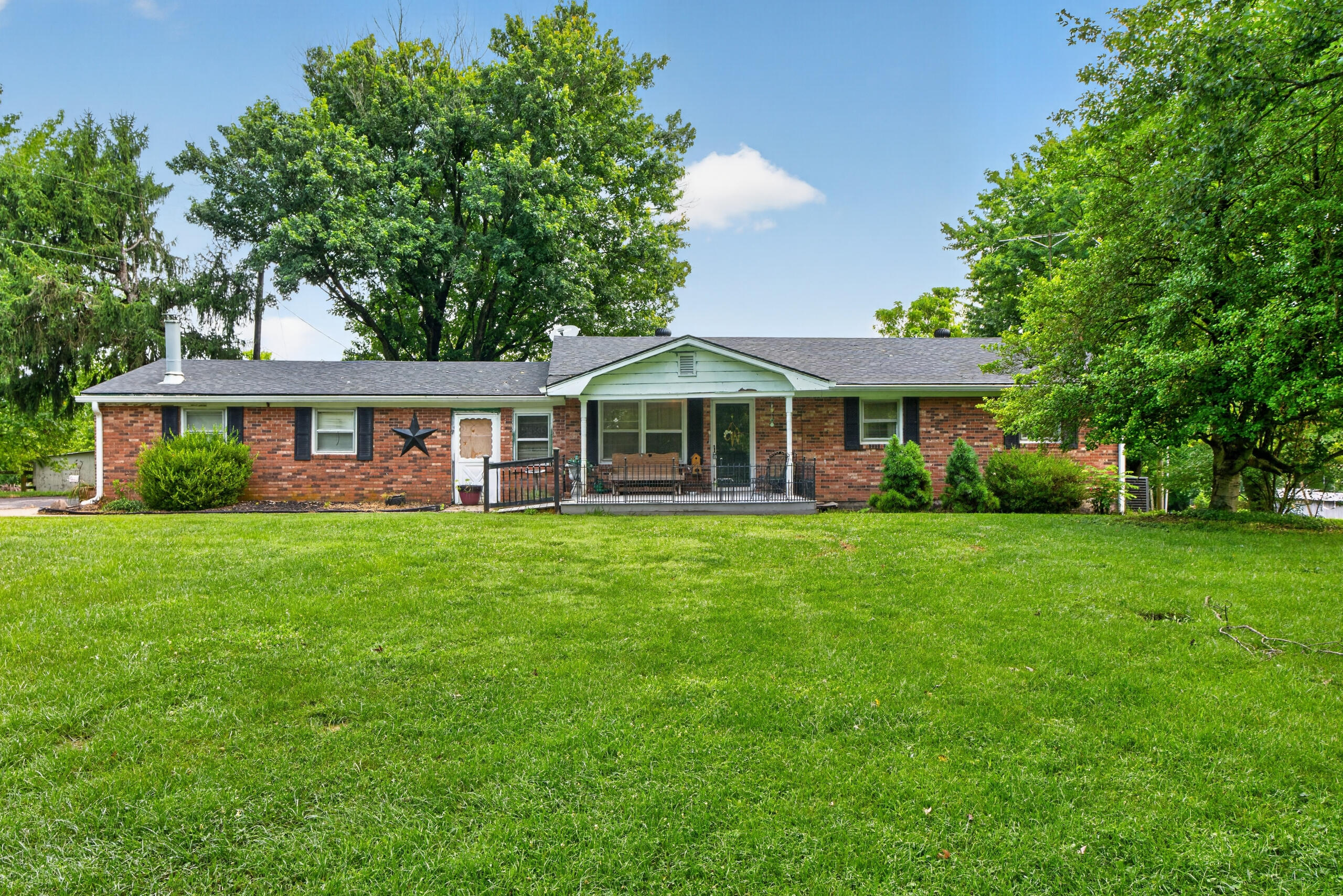 2524 Bethlehem Road Paris, KY 40361 - Photo 2 of 44 2524 Bethlehem
