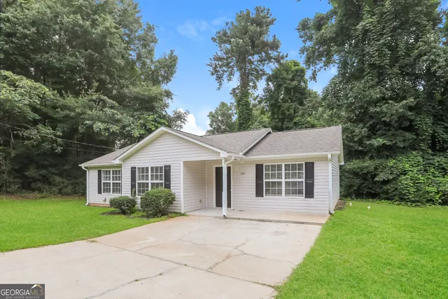 $1,505 | 240 Elm Place, Monroe, GA 30655