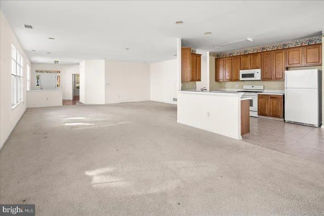 $610,000 | 16 Powderhorn Way, Allentown, NJ 08501