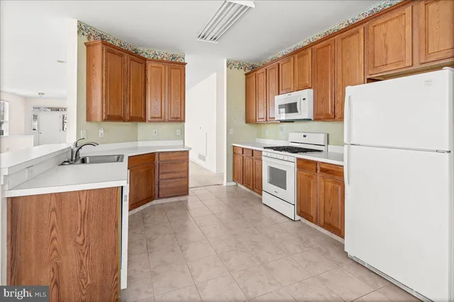 $610,000 | 16 Powderhorn Way, Allentown, NJ 08501