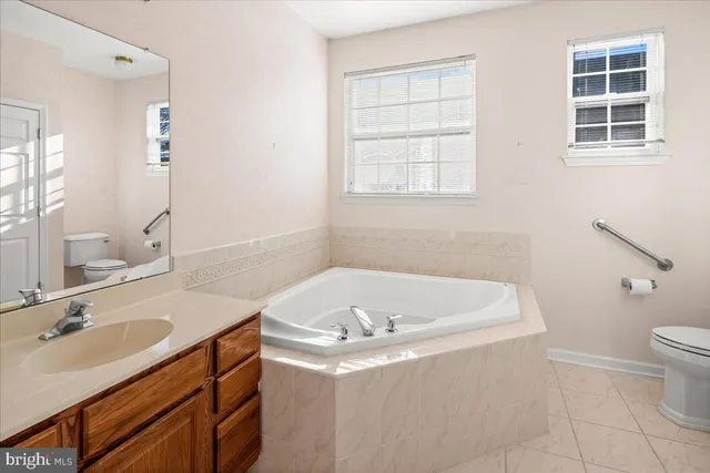 $610,000 | 16 Powderhorn Way, Allentown, NJ 08501