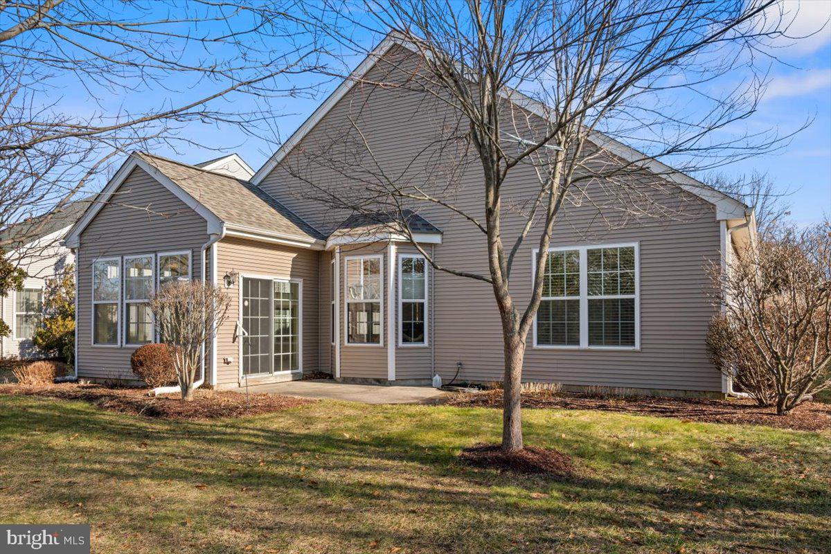 16 Powderhorn Way Allentown, NJ 08501 - Photo 3 of 35