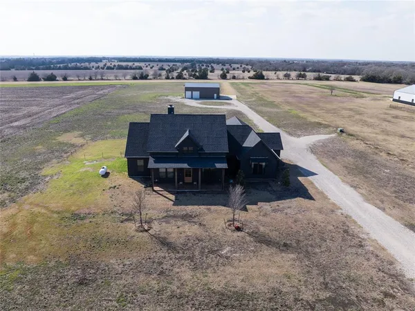 $898,000 | 375 Wolf Front Road, Van Alstyne, TX 75495