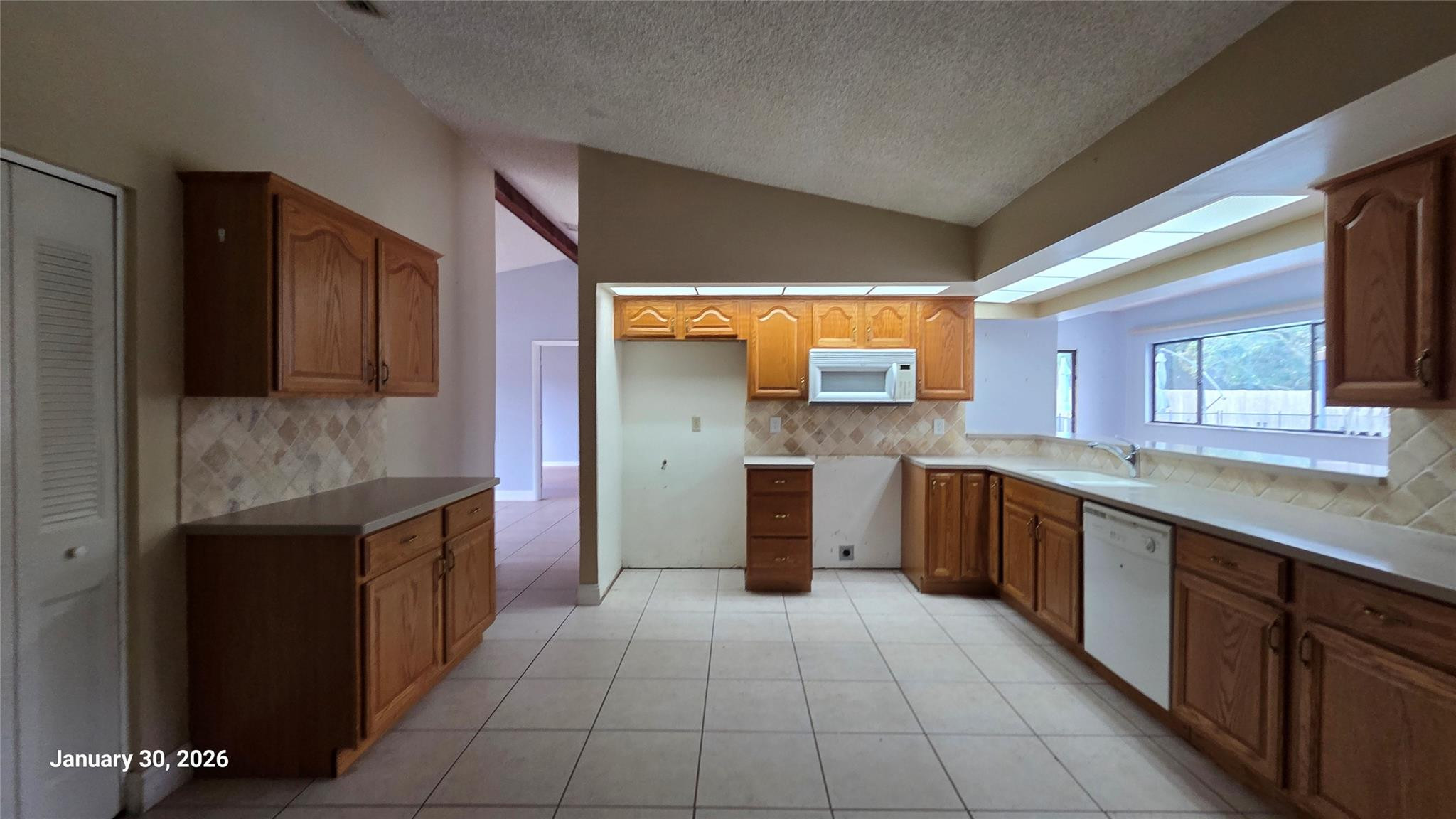 8755 Southwest 53rd Street Cooper City, FL 33328 - Photo 5 of 22 Photo 5