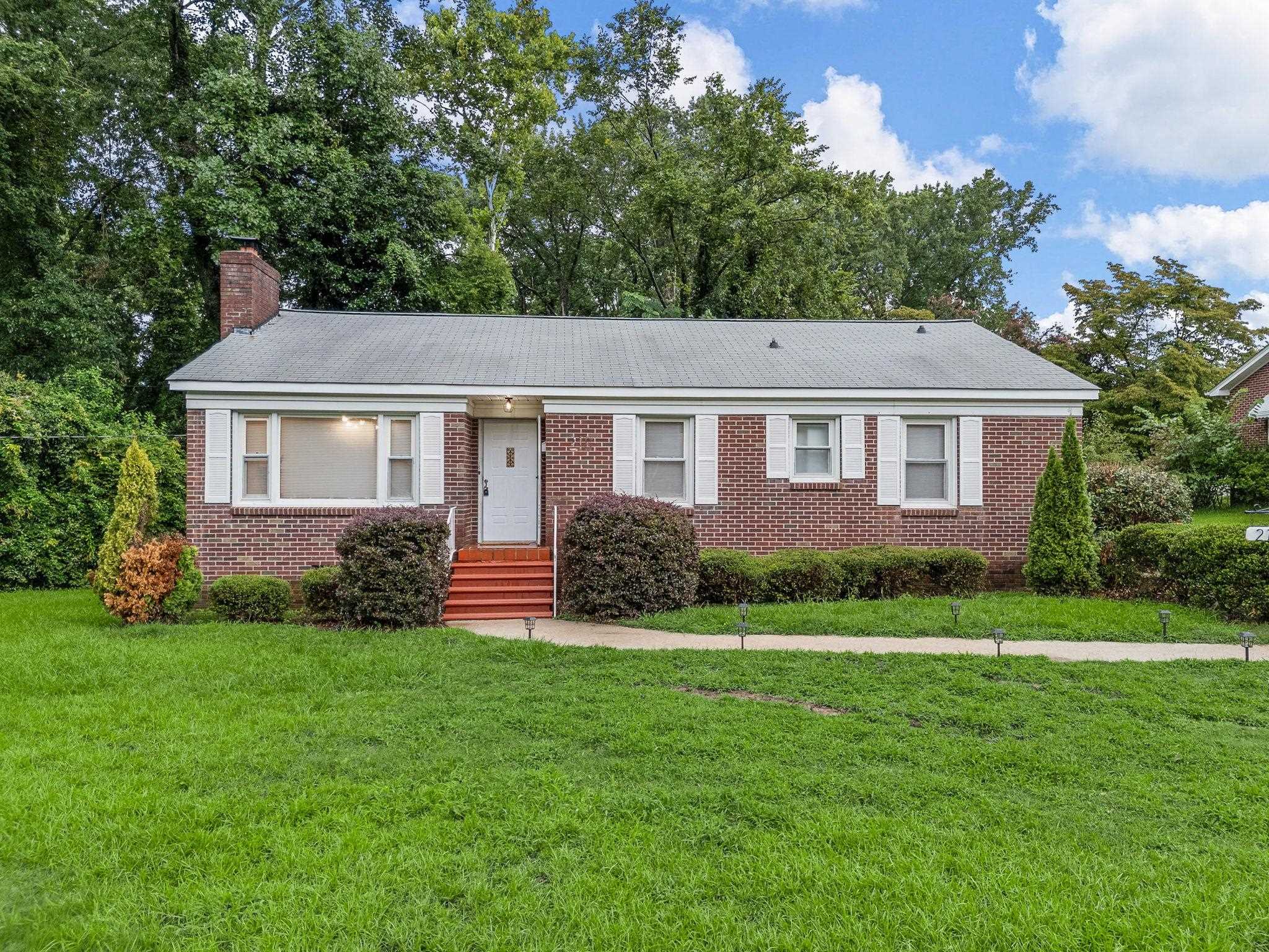 218 Hillcrest Drive Union, SC 29379 - Photo 1 of 38