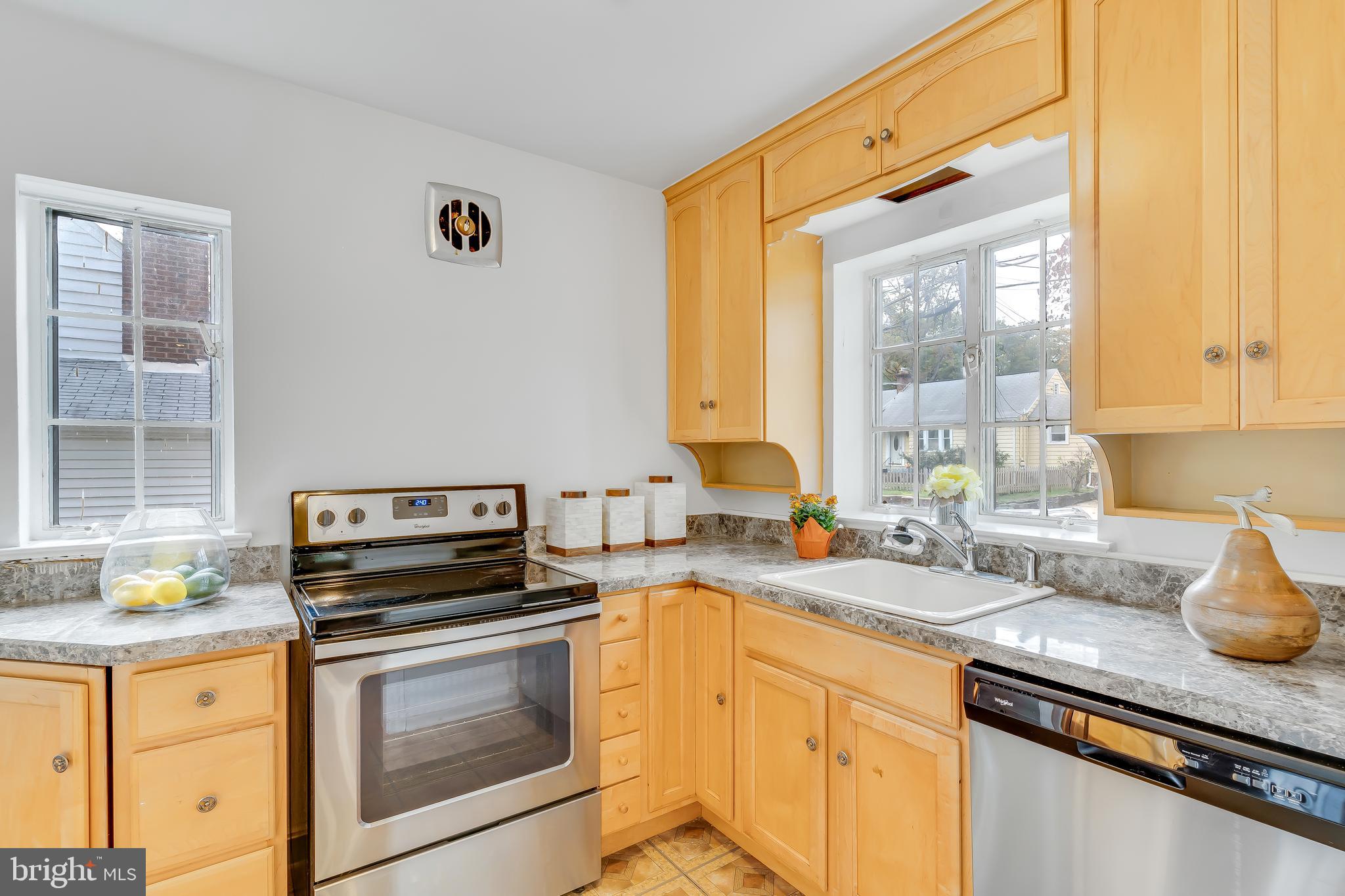8707 Geren Road Silver Spring, MD 20901 - Photo 13 of 43 Main Floor Kitchen