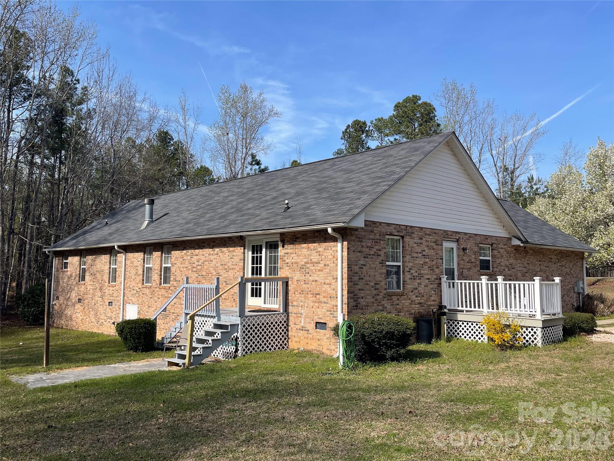 3271 Ebenezer Church Road Camden, SC 29020 - Photo 4 of 40