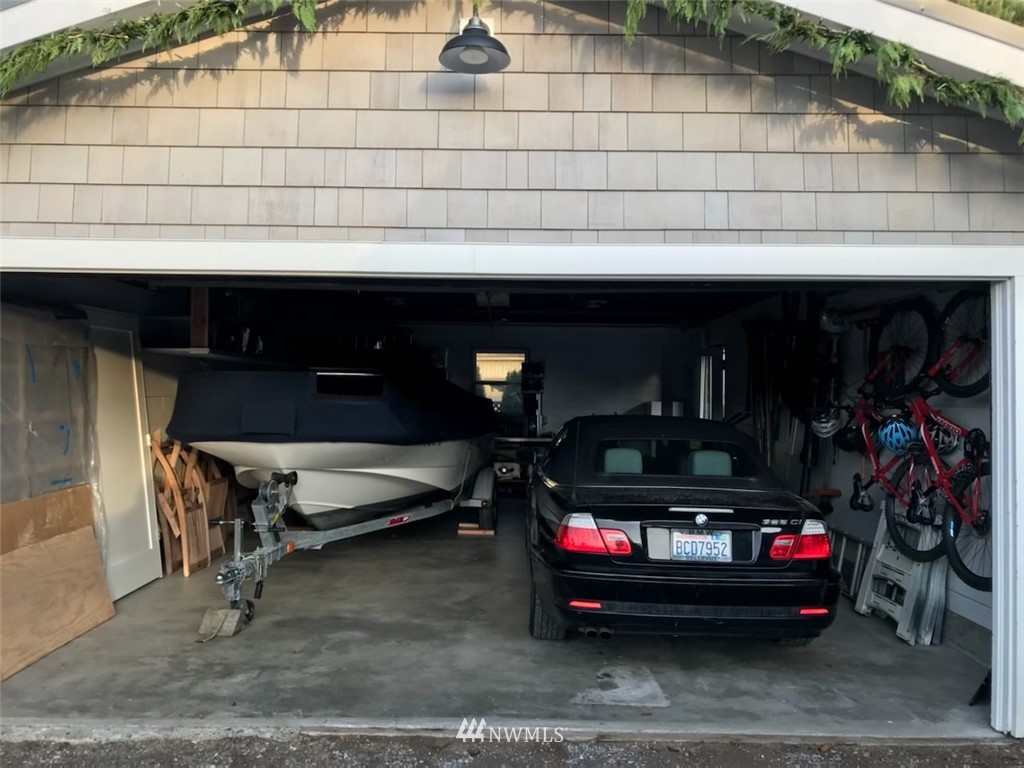 3051 Pear Point Road Friday Harbor, WA 98250 - Photo 31 of 39 a car parked in front of a building
