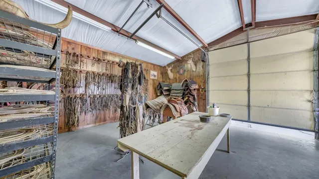 $1,650,000 | 7690 County Road 417, Stephenville, TX 76401