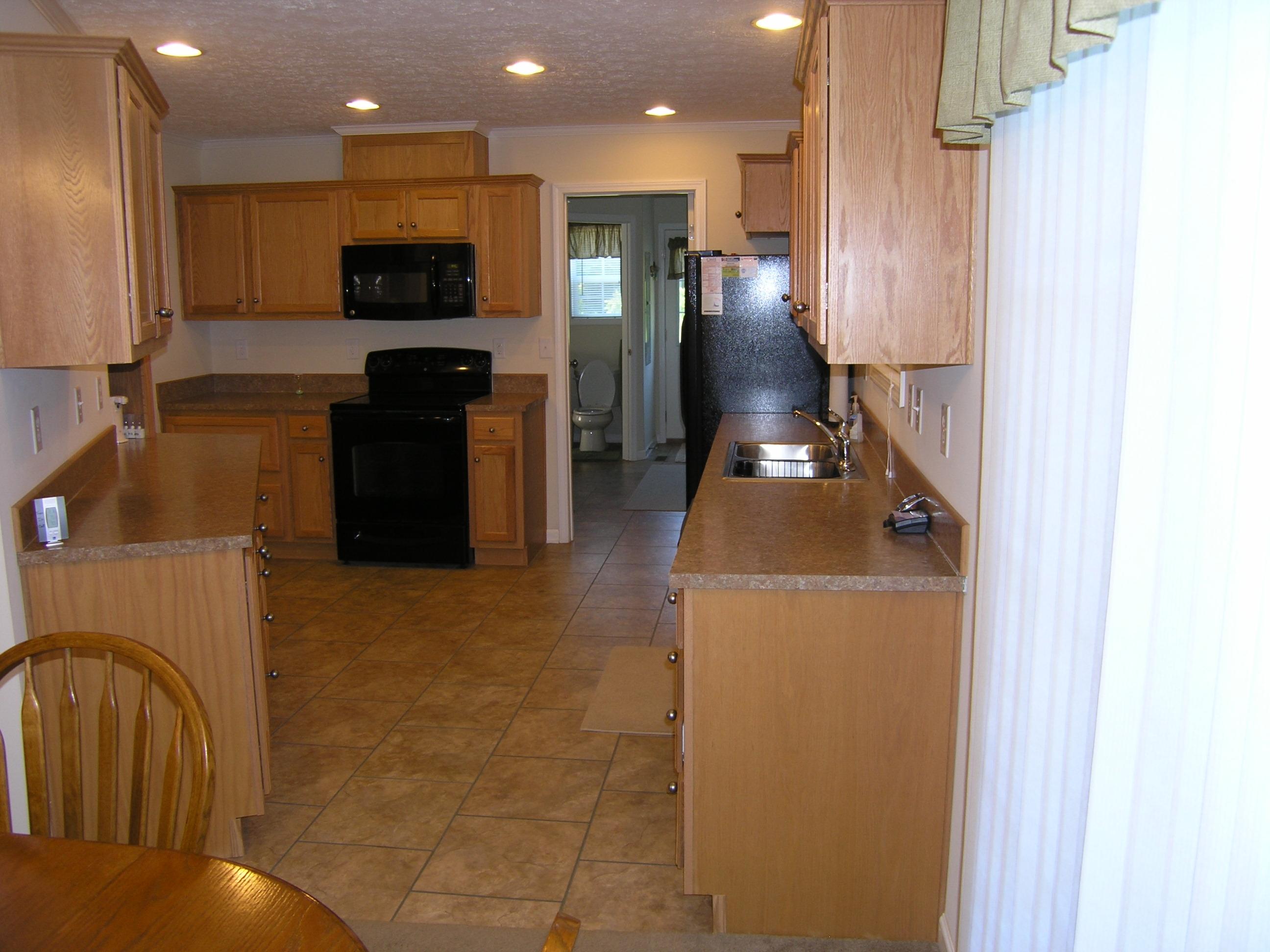 109 Thunder Ridge Road Huddleston, VA 24104 - Photo 5 of 17 Kitchen