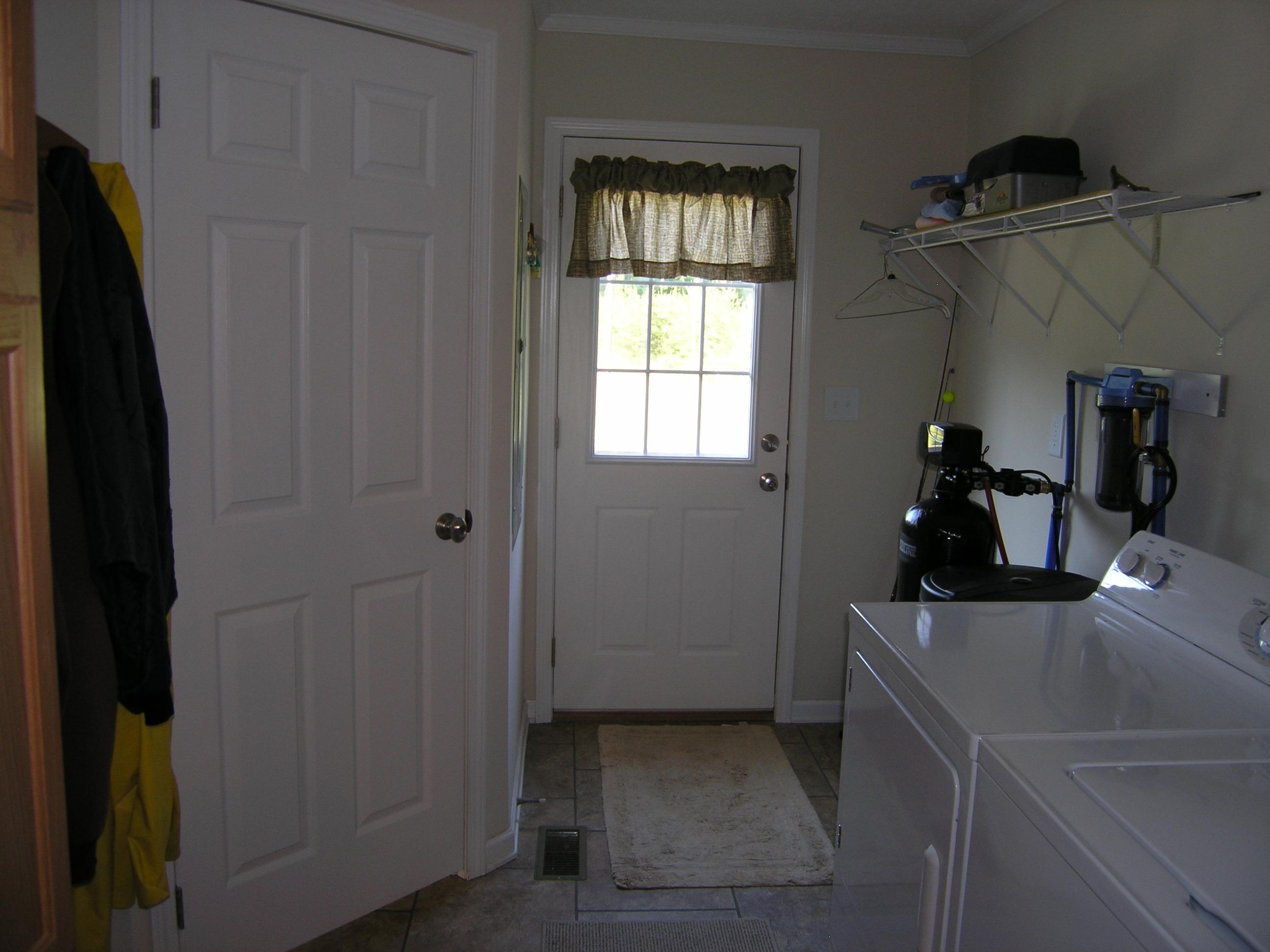109 Thunder Ridge Road Huddleston, VA 24104 - Photo 7 of 17 P1011112