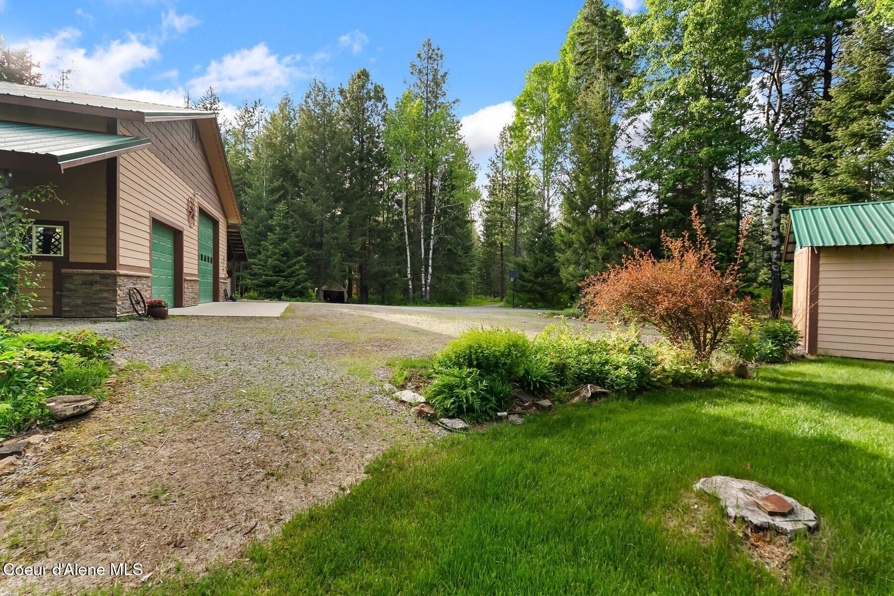 446 Hummingbird Drive Sandpoint, ID 83864 - Photo 25 of 95 Garage