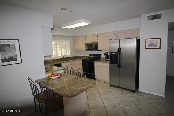 $3,500 | 10080 East Mountainview Lake Drive, Unit 121, Scottsdale, AZ 85258