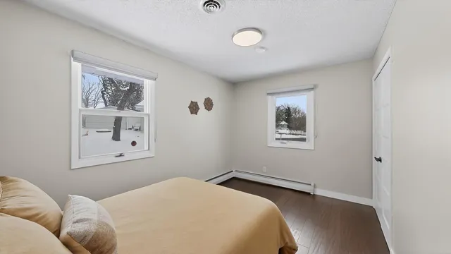 $299,900 | 3927 Oak Park Circle Southeast, Rochester, MN 55904