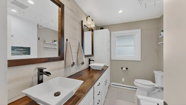 $299,900 | 3927 Oak Park Circle Southeast, Rochester, MN 55904