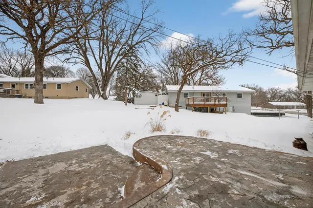 $299,900 | 3927 Oak Park Circle Southeast, Rochester, MN 55904