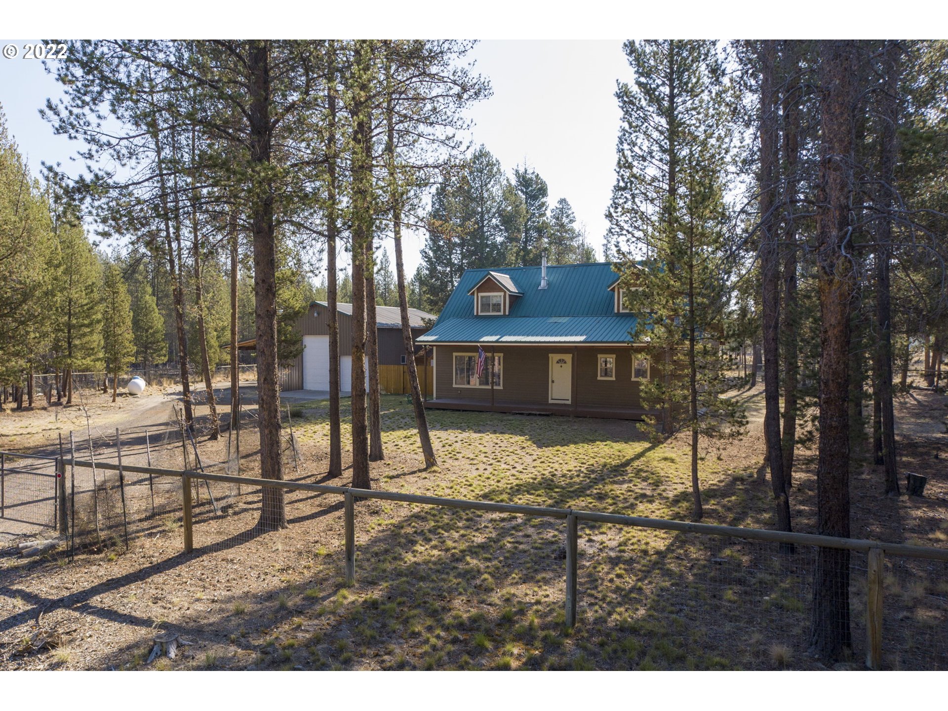 9706 Split Rail Road La Pine, OR 97739 - Photo 24 of 31 Yard