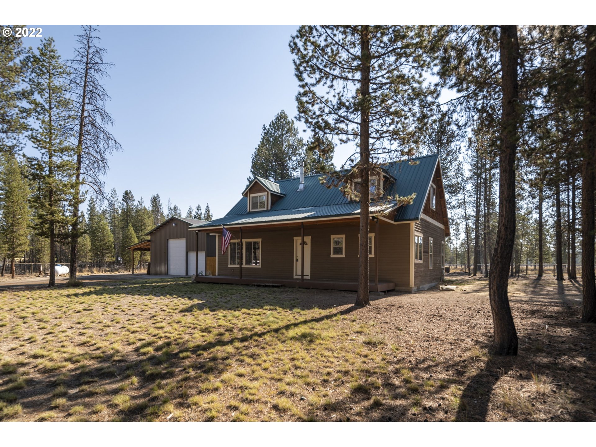 9706 Split Rail Road La Pine, OR 97739 - Photo 3 of 31 Deck