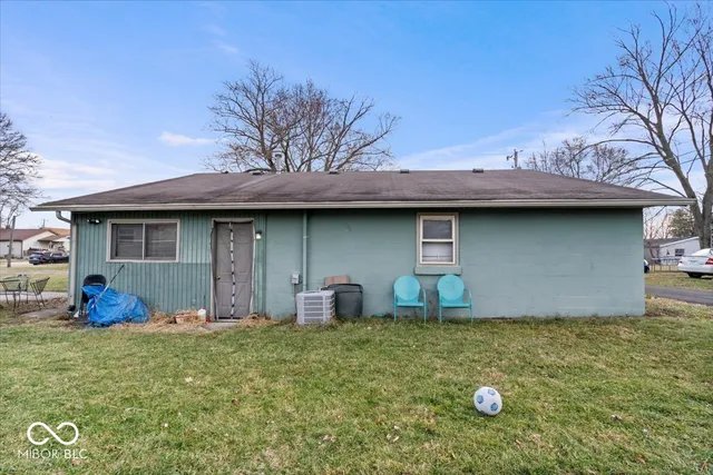 $210,000 | 1121 East 5th Street, Greenfield, IN 46140
