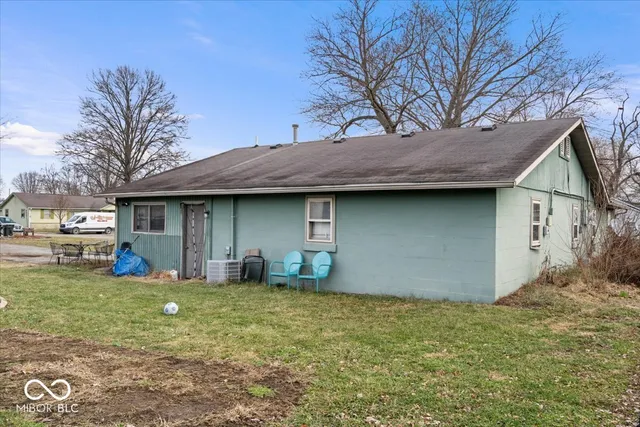 $210,000 | 1121 East 5th Street, Greenfield, IN 46140