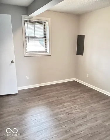 $210,000 | 1121 East 5th Street, Greenfield, IN 46140