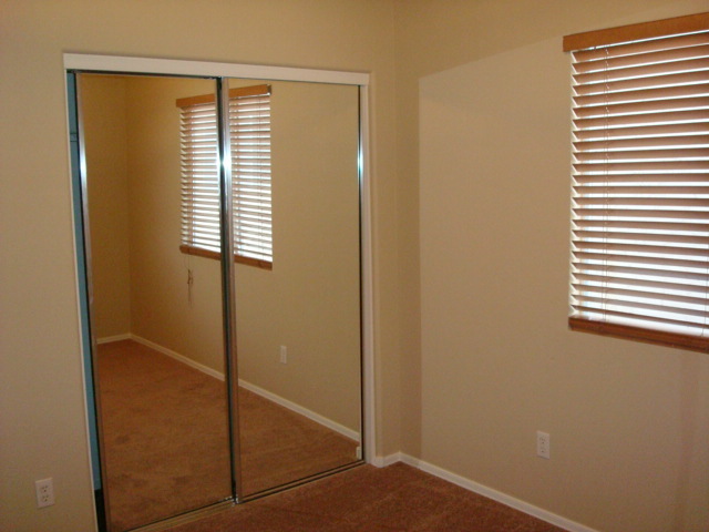 1417 East Bloch Road Phoenix, AZ 85040 - Photo 17 of 23 Bedroom 3