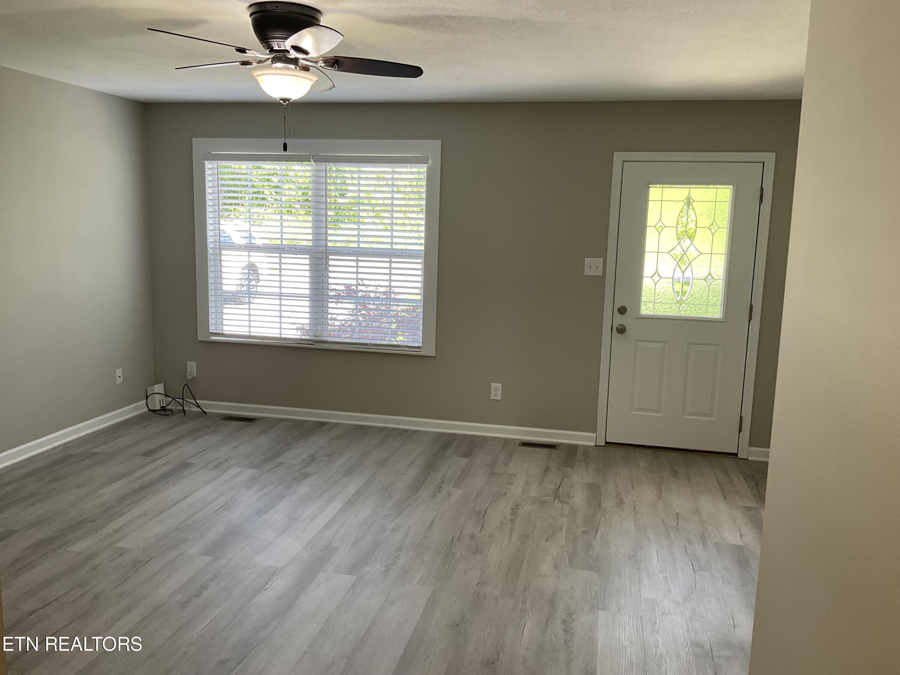 1521 Cunningham Road Knoxville, TN 37918 - Photo 7 of 18 IMG_0637