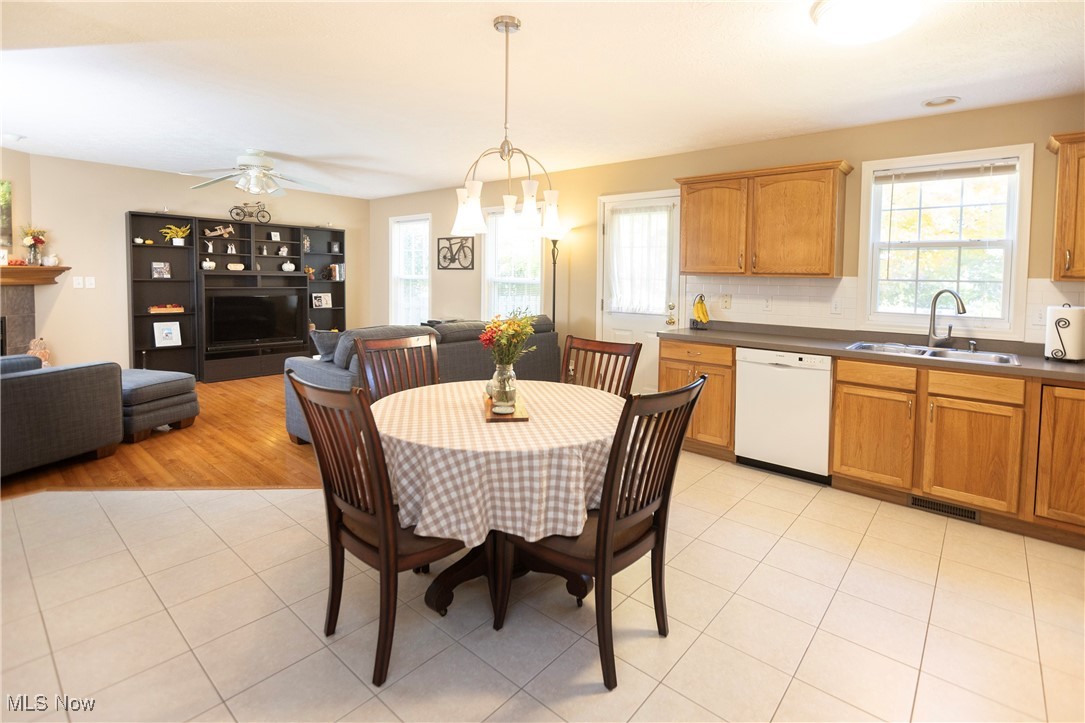 22626 Mastick Road Fairview Park, OH 44126 - Photo 17 of 39